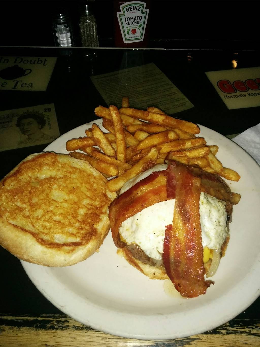 Grind House Bar & Grill | restaurant | 1500 N McMullen Booth Rd a13, Clearwater, FL 33759, USA | 7277265577 OR +1 727-726-5577