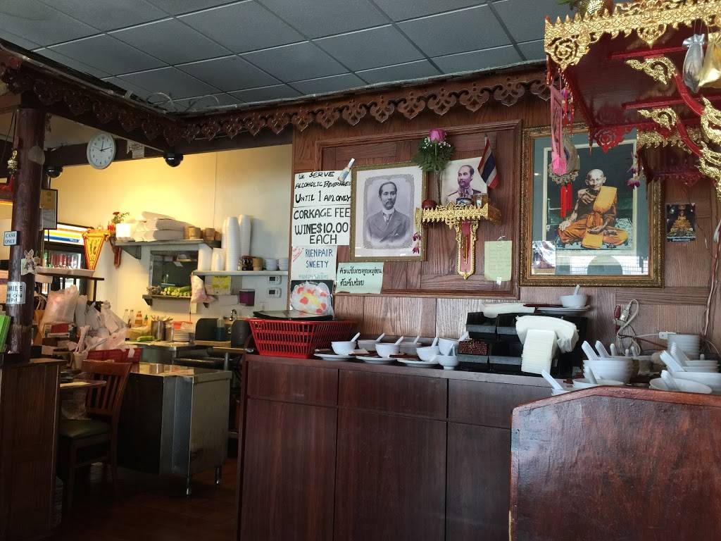 Ruen Pair | restaurant | 5257 Hollywood Blvd, Los Angeles, CA 90027, USA | 3234660153 OR +1 323-466-0153