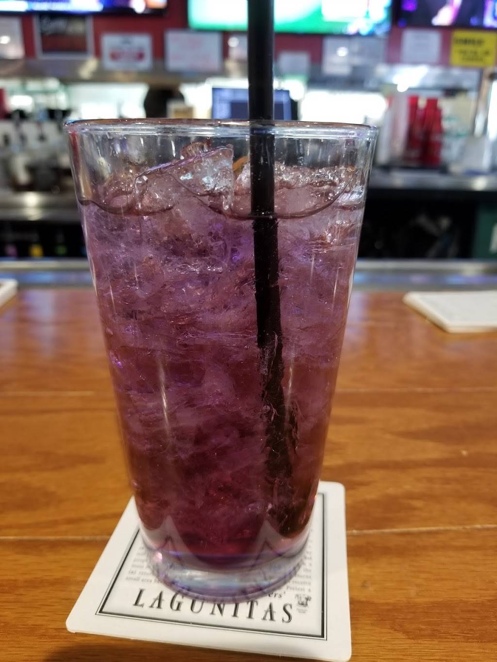 Putneys Pitstop Sports Bar and Grill | night club | 6090 N Oracle Rd, Tucson, AZ 85704, USA | 5205751767 OR +1 520-575-1767