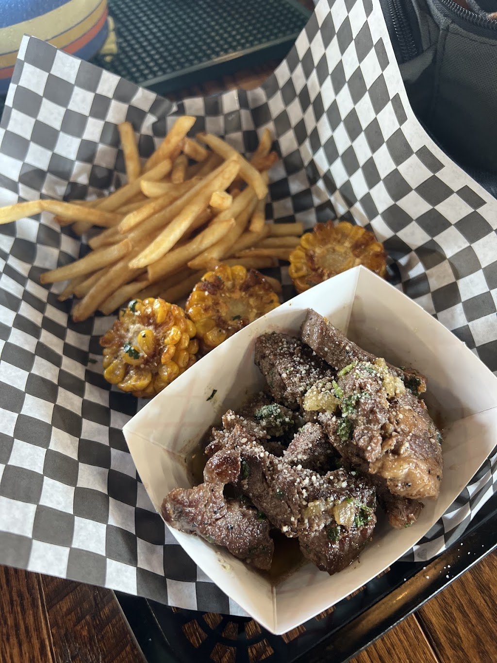 Hole 9 Yards - Cornhole Venue | restaurant | 868 N Gilbert Rd #105, Gilbert, AZ 85234, USA | 4808682807 OR +1 480-868-2807