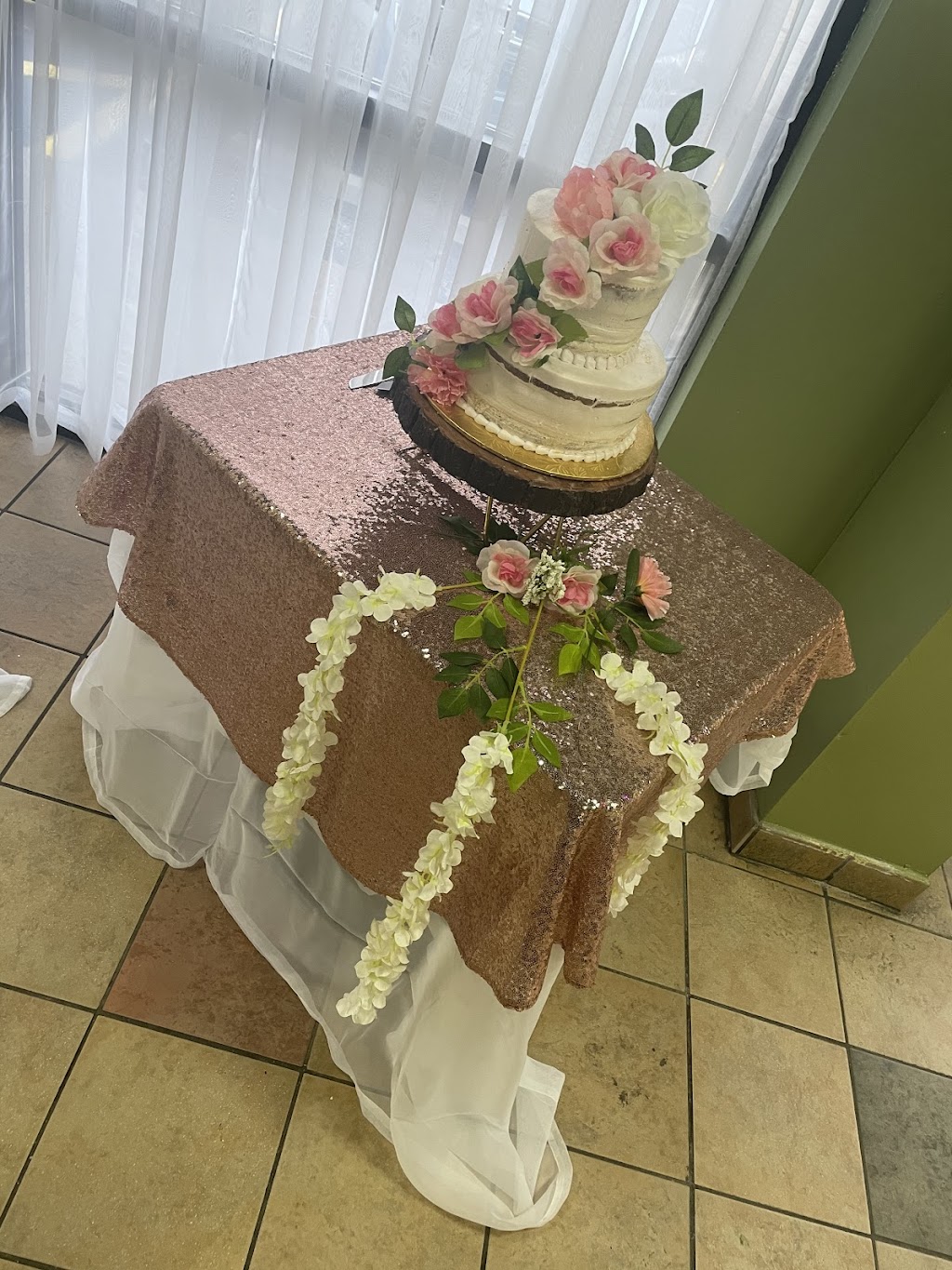 Sugar Diva Bakery & Cafe | bakery | 7611 Preston Hwy, Louisville, KY 40219, USA | 5029532431 OR +1 502-953-2431