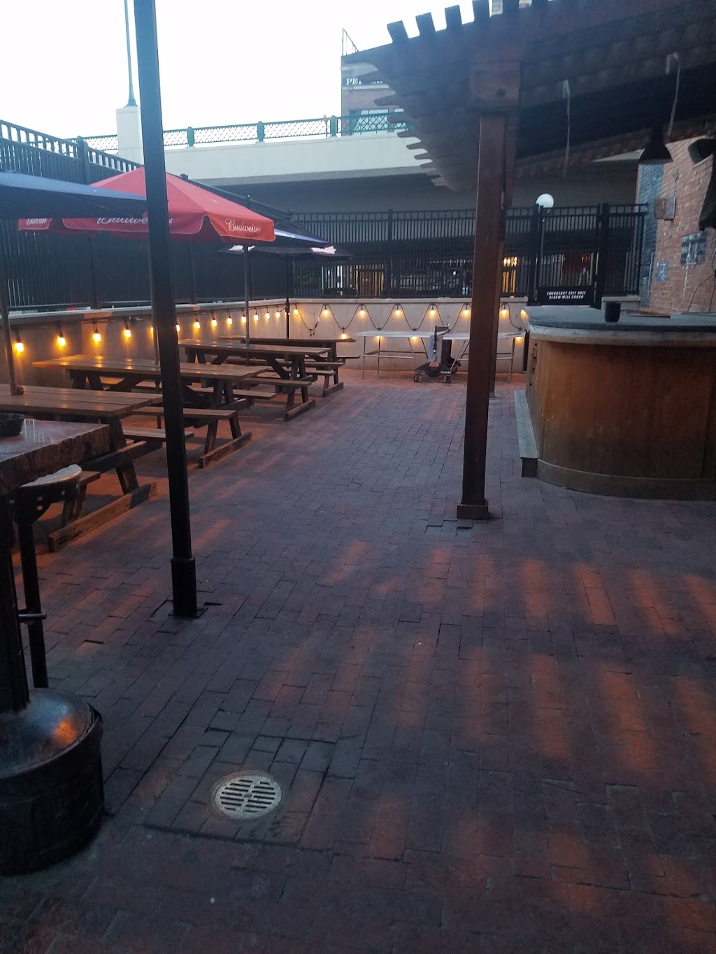 Jacks Bar & Grill | restaurant | 100 N 8th St, Lincoln, NE 68508, USA | 4024386288 OR +1 402-438-6288