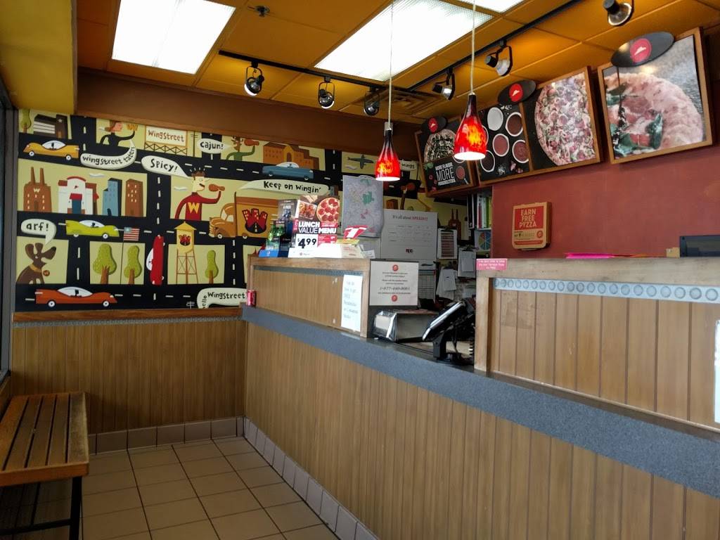 Pizza Hut | meal takeaway | 2980 Cobb Pkwy Ste 140, Atlanta, GA 30339, USA | 7709801010 OR +1 770-980-1010