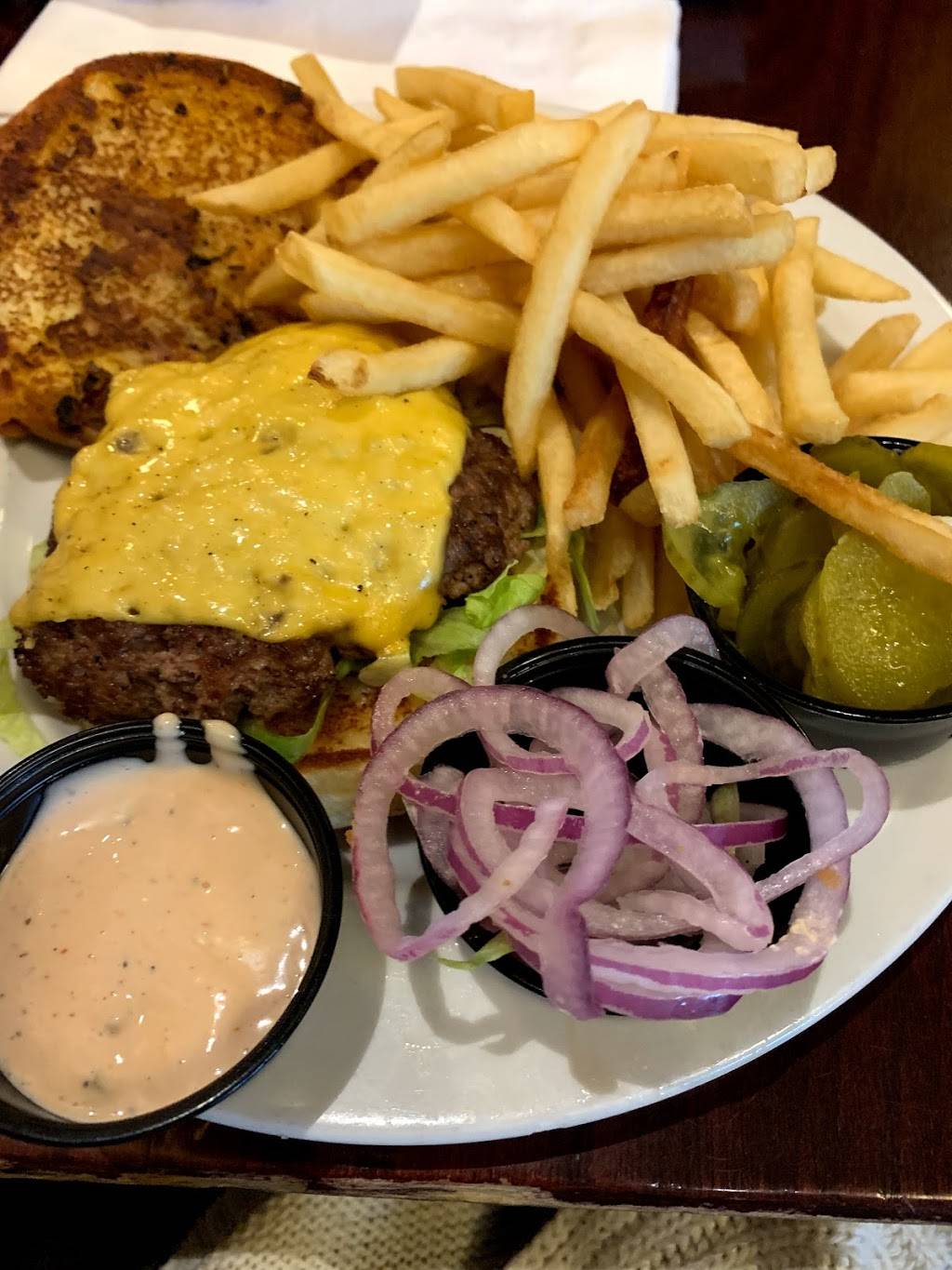 Dempseys Food & Spirits | restaurant | 346 S High St, Columbus, OH 43215, USA | 6145860511 OR +1 614-586-0511