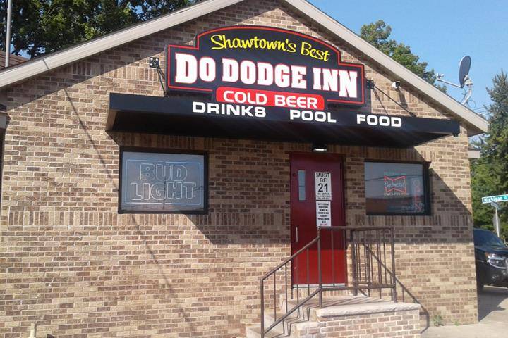 Do-Dodge-Inn | restaurant | 1339 Menomonie St, Eau Claire, WI 54703, USA | 7158329480 OR +1 715-832-9480