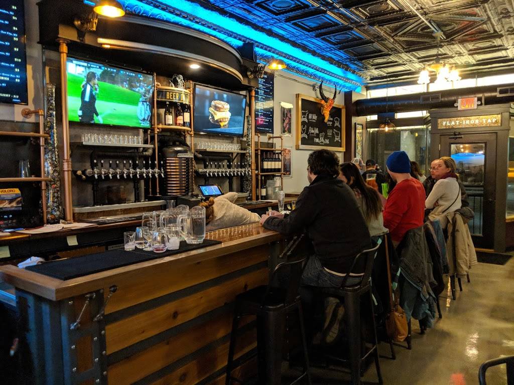 Flat Iron Tap | restaurant | 2007, 150 Center St, Lake Geneva, WI 53147, USA | 2628124064 OR +1 262-812-4064