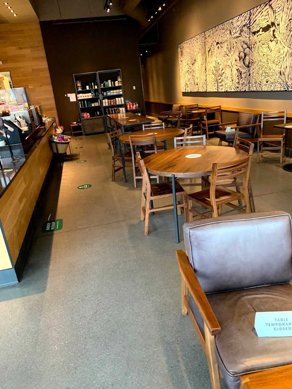 Starbucks | cafe | 19399 Forest Rd #1, Lynchburg, VA 24502, USA | 4343167004 OR +1 434-316-7004