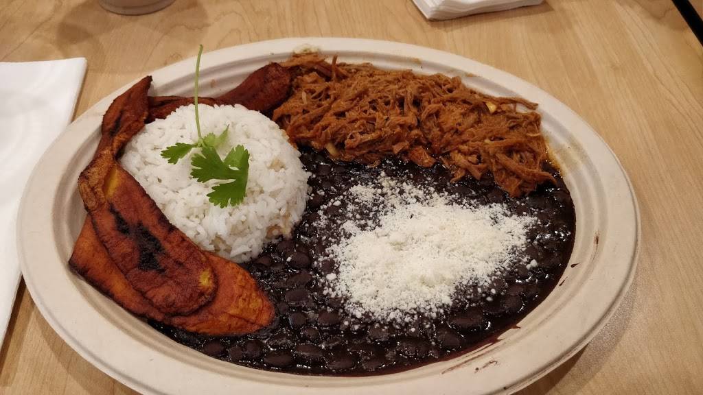 Chamo Venezuelan Cuisine | restaurant | 950 E Colorado Blvd, Pasadena, CA 91106, USA | 6266393339 OR +1 626-639-3339