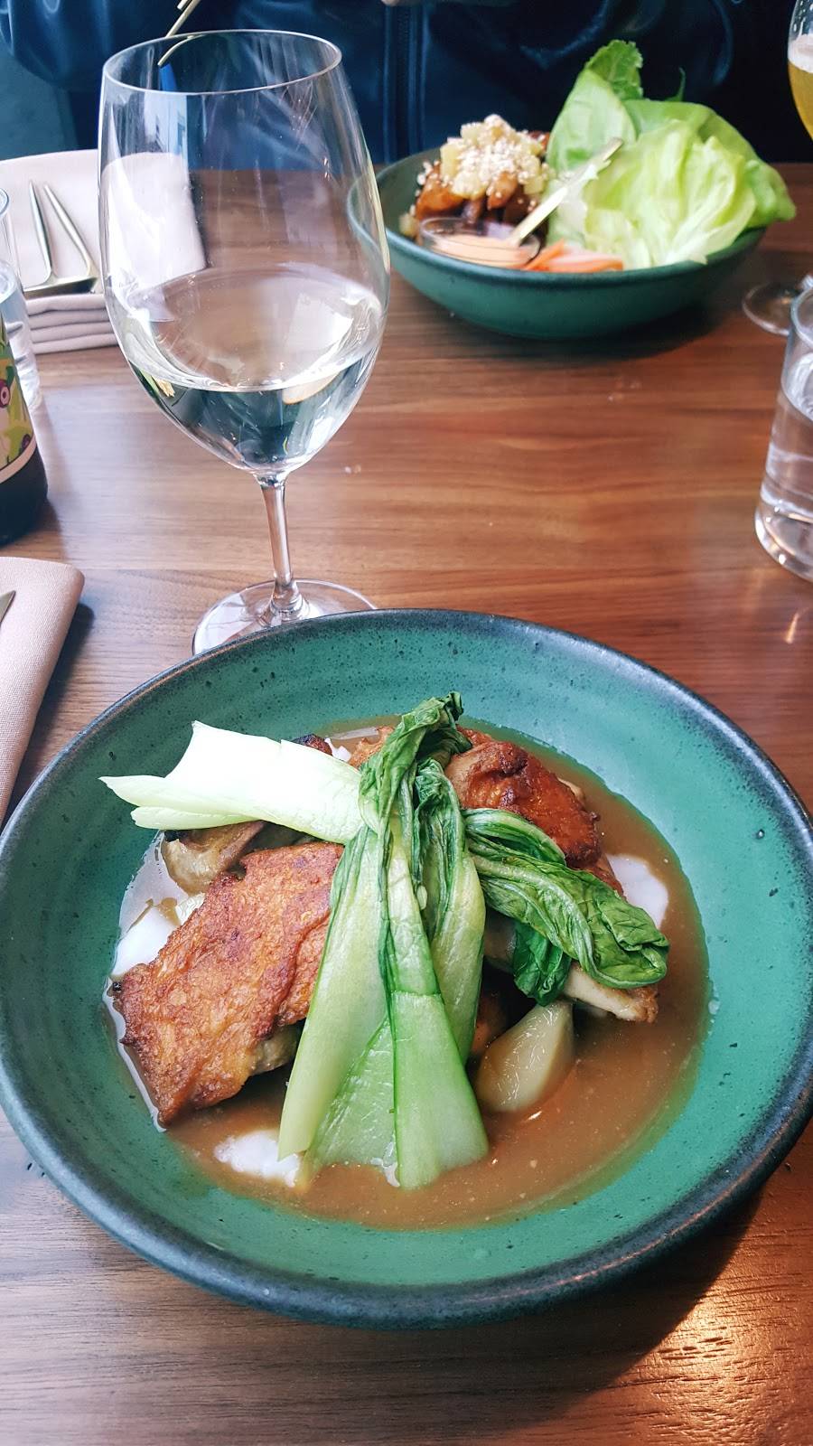 Mineral | restaurant | 1027 Yonge St, Toronto, ON M4W 2K9, Canada | 4169258565 OR +1 416-925-8565