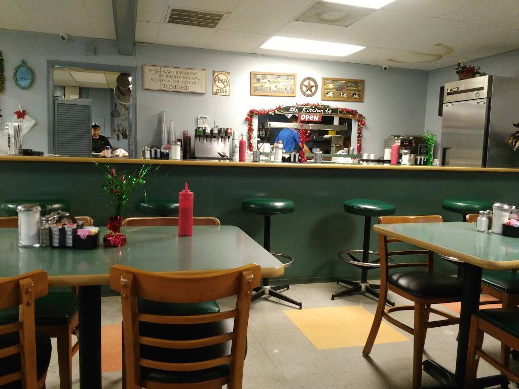 Carlo’s Diner | restaurant | 1500 Wurst Rd, Ocoee, FL 34761, USA | 4076561181 OR +1 407-656-1181