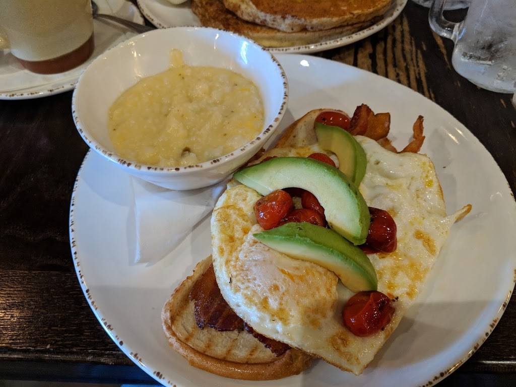 Red Oak Cafe | restaurant | W 6011 W Main St, a106, League City, TX 77573, USA | 8329053150 OR +1 832-905-3150