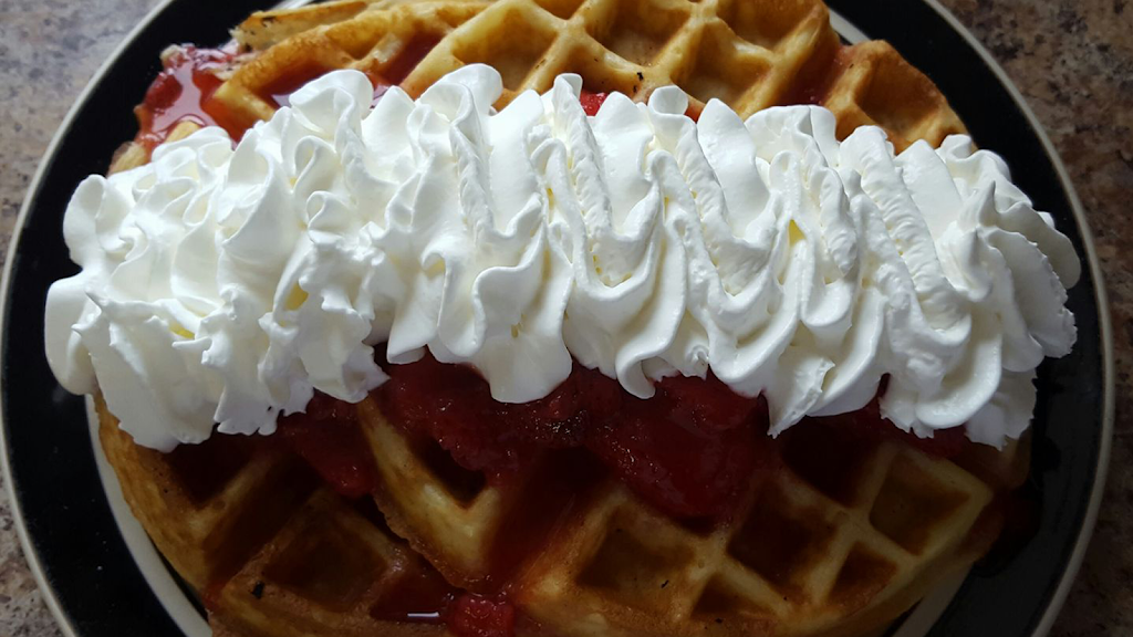 Marthas Diner | restaurant | 585 T-5, Coventry, VT 05825, USA | 8027546800 OR +1 802-754-6800