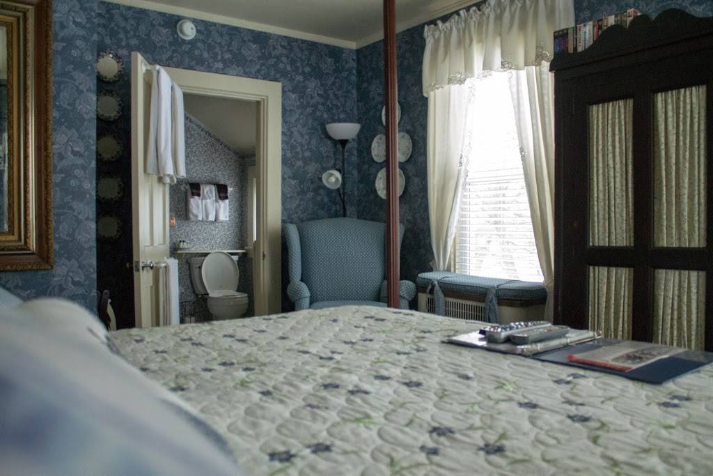 Chestnut Street Inn | restaurant | 301 E Chestnut St, Sheffield, IL 61361, USA | 8154542419 OR +1 815-454-2419