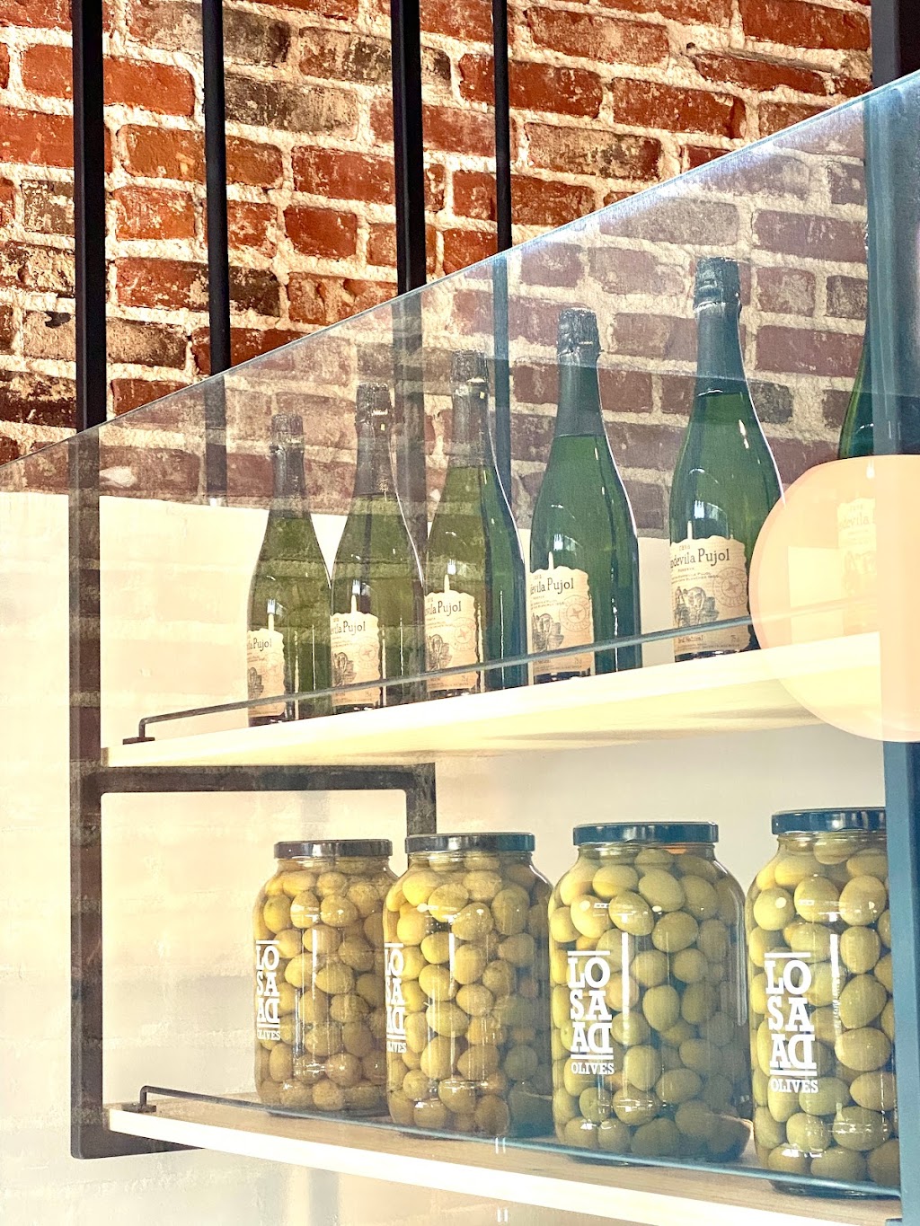 dos besos | restaurant | 99 Union St, Pasadena, CA 91103, USA | 6266963741 OR +1 626-696-3741