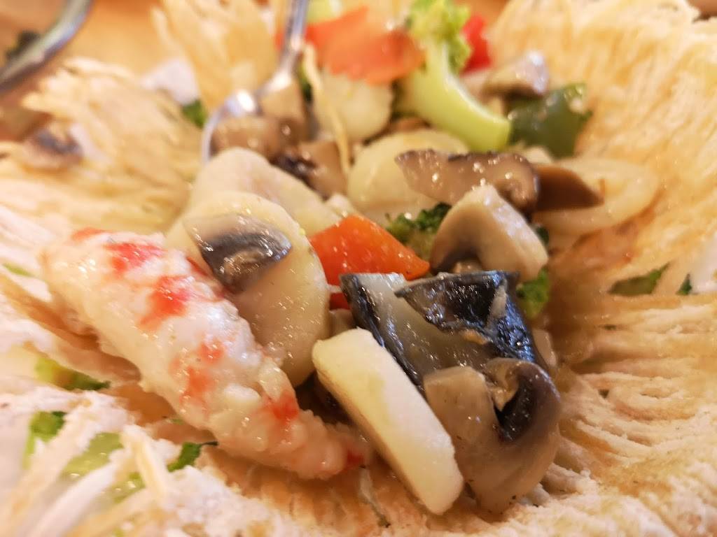 The Garden Asian Vegetarian Cuisine | meal takeaway | 2156 Wyandotte St W, Windsor, ON N9B 1J9, Canada | 5199155566 OR +1 519-915-5566