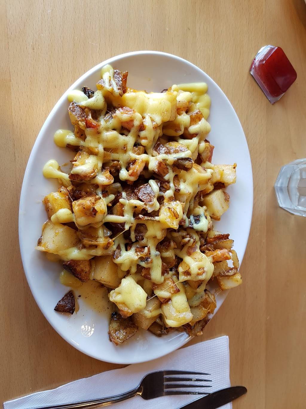 Sunset Grill | restaurant | 367 Cundles Rd E, Barrie, ON L4M 0G9, Canada | 7057379004 OR +1 705-737-9004