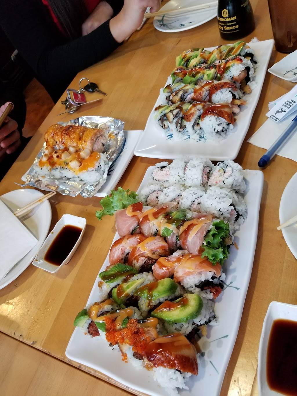 Sushi Infinity | restaurant | 975 The Alameda, San Jose, CA 95126, USA | 4082985888 OR +1 408-298-5888