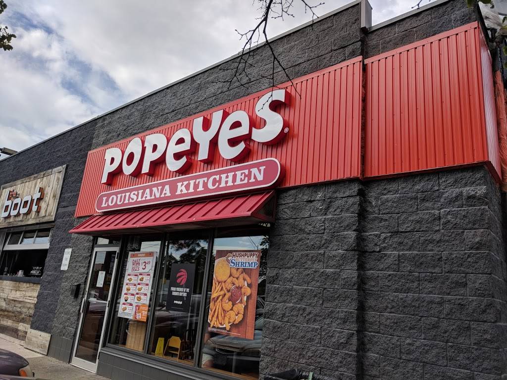 Popeyes Louisiana Kitchen | restaurant | 579 Kerr St #14, Oakville, ON L6K 3E1, Canada | 9053390909 OR +1 905-339-0909