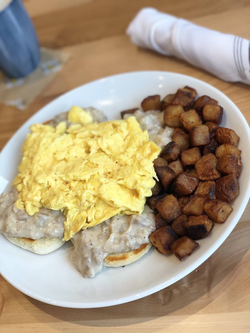 Yolk - Monument Circle | cafe | 111 Monument Circle #100 Corner of Pennsylvania &, E Ohio St, Indianapolis, IN 46204, USA | 3179833222 OR +1 317-983-3222