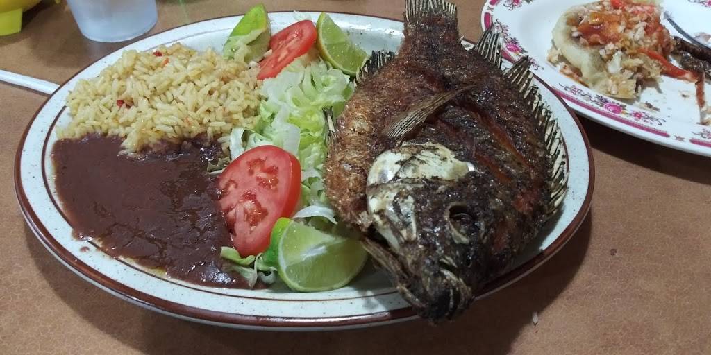 El Rinconcito | restaurant | 2308 N St, Omaha, NE 68107, USA | 4029915452 OR +1 402-991-5452