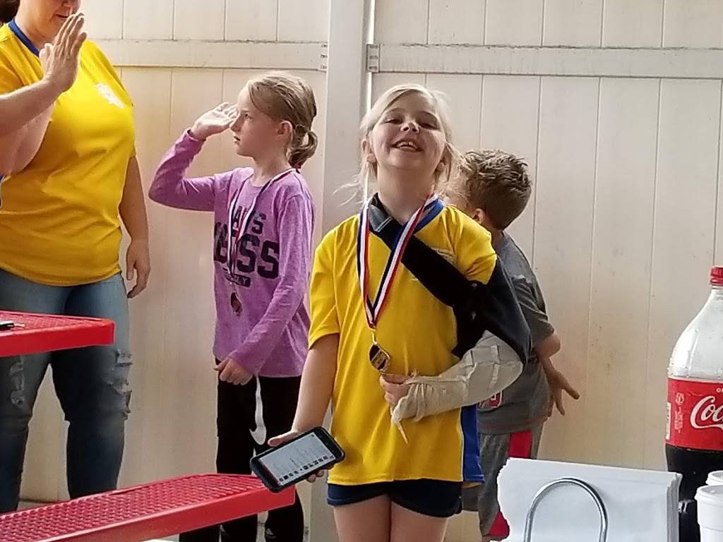 Hometown Pizzeria | restaurant | 101 Crim Ave, Belington, WV 26250, USA | 3048231000 OR +1 304-823-1000