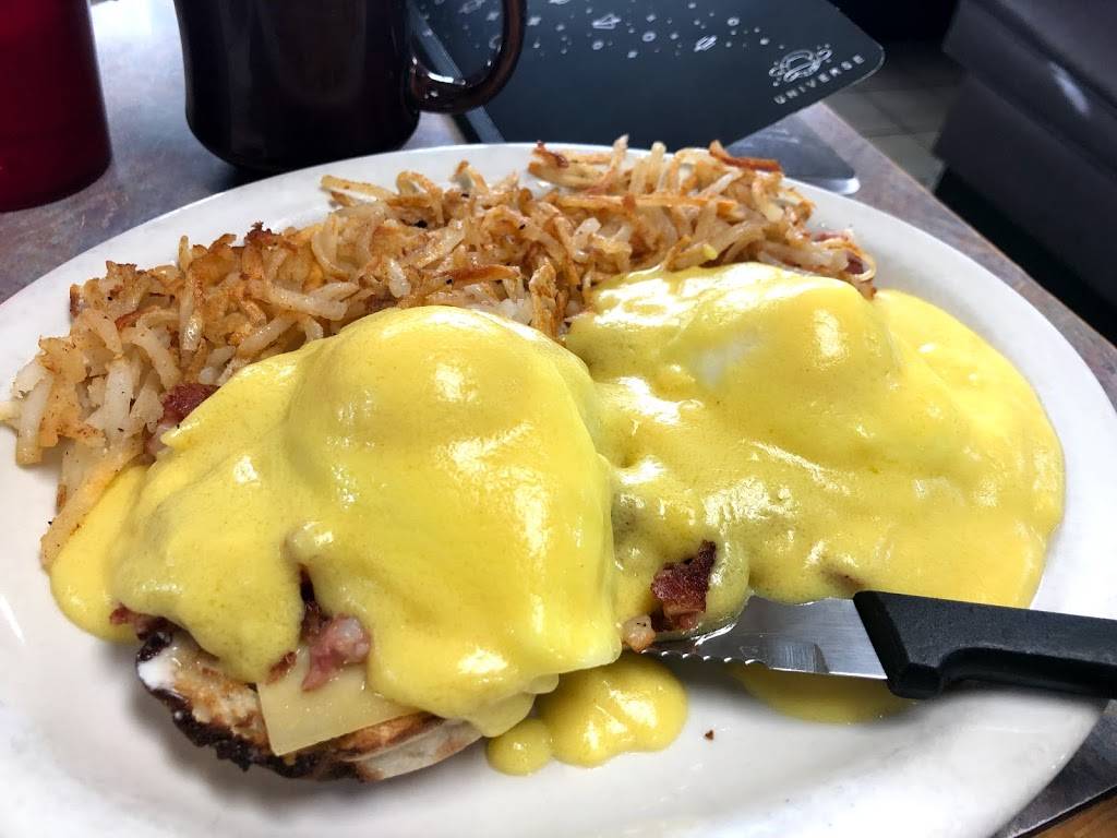 Golden Fox Restaurant | restaurant | 1115 Culver Rd, Rochester, NY 14609, USA | 5852886687 OR +1 585-288-6687