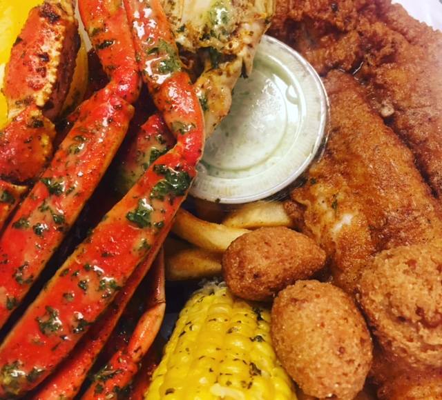 The House Fish & Crab | restaurant | 1903 NC Hwy 55, Durham, NC 27707, USA | 9192519970 OR +1 919-251-9970