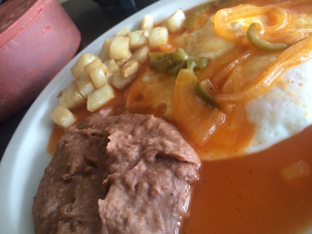 Chaparritas Mexican Restaurant & Catering | restaurant | 7350 Tezel Rd, San Antonio, TX 78250, USA | 2105208100 OR +1 210-520-8100