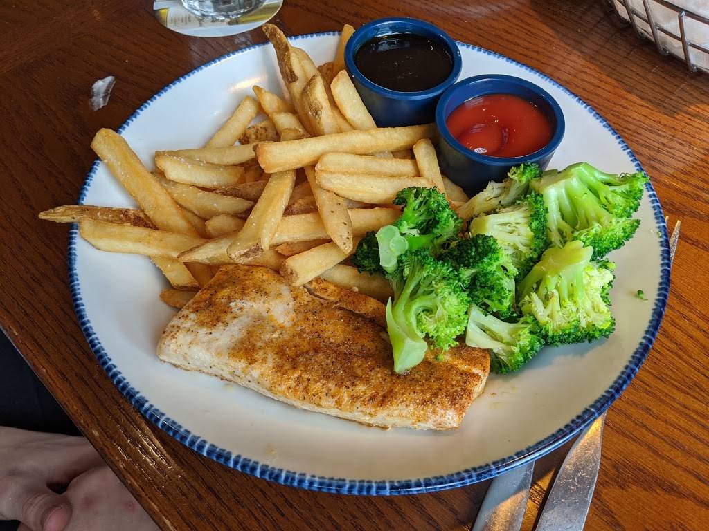 Red Lobster | restaurant | 3040 Dial Dr, Council Bluffs, IA 51501, USA | 7123665911 OR +1 712-366-5911