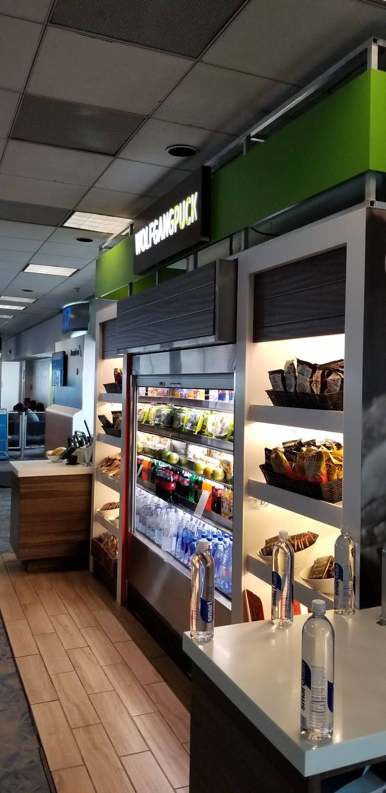 Wolfgang Puck Express | restaurant | 5501 Josh Birmingham Pkwy, Charlotte, NC 28208, USA | 7043594013 OR +1 704-359-4013