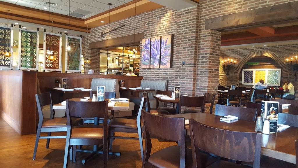 Uncle Julios Mexican | restaurant | 1831 Abriter Ct, Naperville, IL 60563, USA | 3314441300 OR +1 331-444-1300