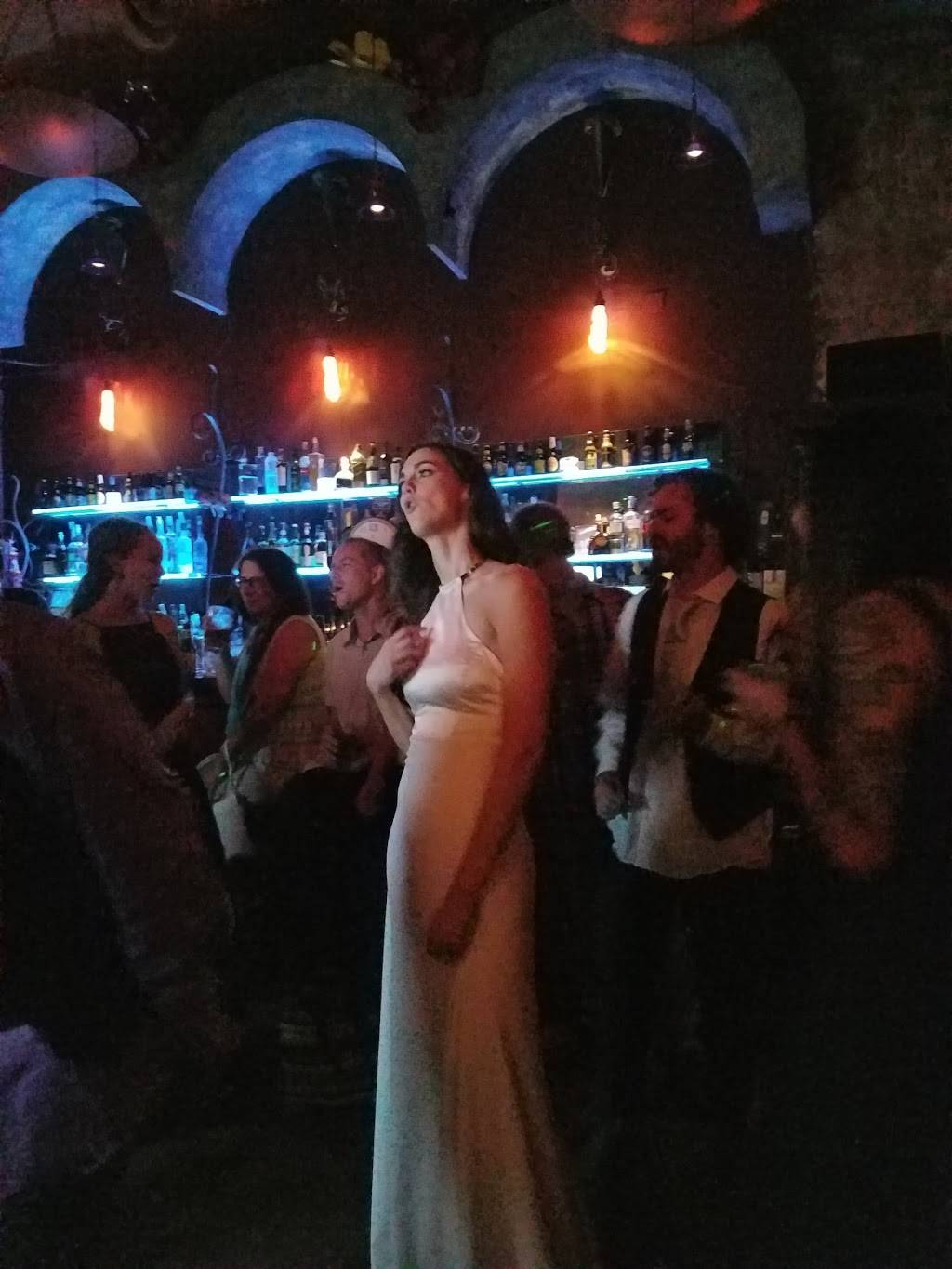 Blue Goose Lounge | night club | 5201 Sunset Blvd, Los Angeles, CA 90027, USA | 3236671400 OR +1 323-667-1400