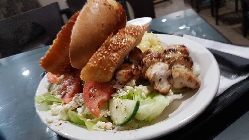 Esquire souvlaki steak & grill Restaurant | restaurant | 2581 Victoria Park Ave, Scarborough, ON M1T 1A4, Canada | 4164970618 OR +1 416-497-0618