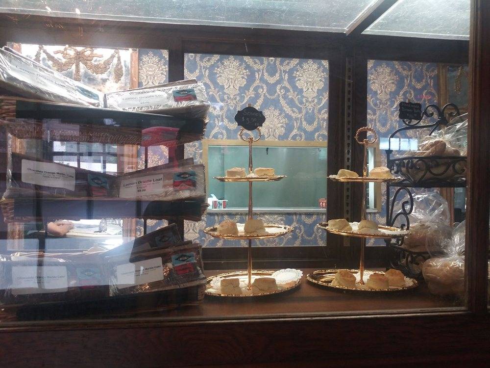 The Little London | restaurant | 162 Oxmoor Rd, Birmingham, AL 35209, USA | 2052491937 OR +1 205-249-1937