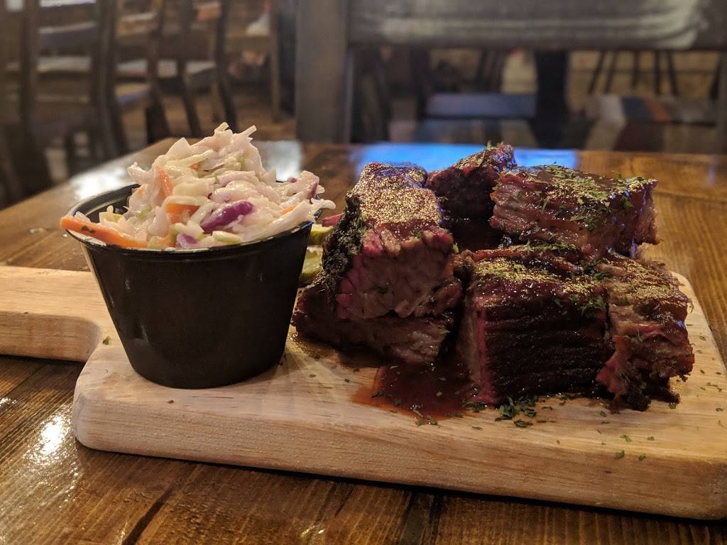 Backyard BBQ & Brew | restaurant | 9460 Harding Ave, Surfside, FL 33154, USA | 3057638818 OR +1 305-763-8818