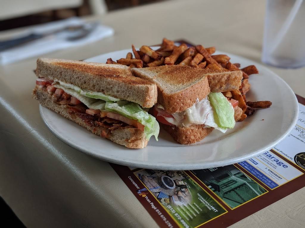 Freskos | restaurant | 1002 County Rd 17, LOrignal, ON K0B 1K0, Canada | 6136751213 OR +1 613-675-1213