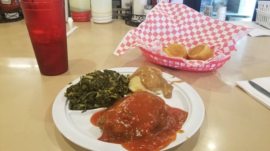 Mamas Daughters Diner | cafe | 111 E Main St, Forney, TX 75126, USA | 9725523463 OR +1 972-552-3463