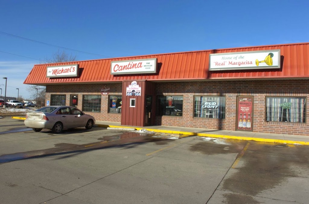 Michaels Cantina | night club | 912 Omaha Ave, Norfolk, NE 68701, USA | 4023716707 OR +1 402-371-6707