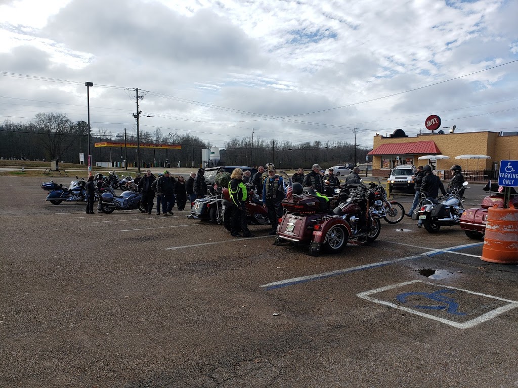 Jacks | restaurant | 7290 US-43, Guin, AL 35563, USA | 2054403992 OR +1 205-440-3992