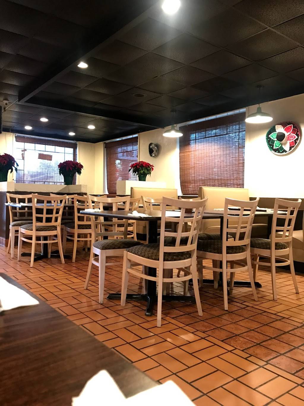 Moctezuma Grill | restaurant | 737 N Washington St, Forrest City, AR 72335, USA | 8706300273 OR +1 870-630-0273