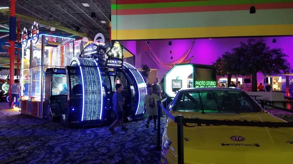 Andretti Indoor Karting & Games San Antonio | restaurant | 5527 N Loop 1604 W, San Antonio, TX 78249, USA | 2104690700 OR +1 210-469-0700