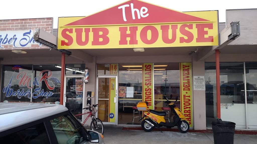 The Sub House | restaurant | 2200 Dr Martin Luther King Jr Blvd, Fort Myers, FL 33901, USA | 2392670592 OR +1 239-267-0592