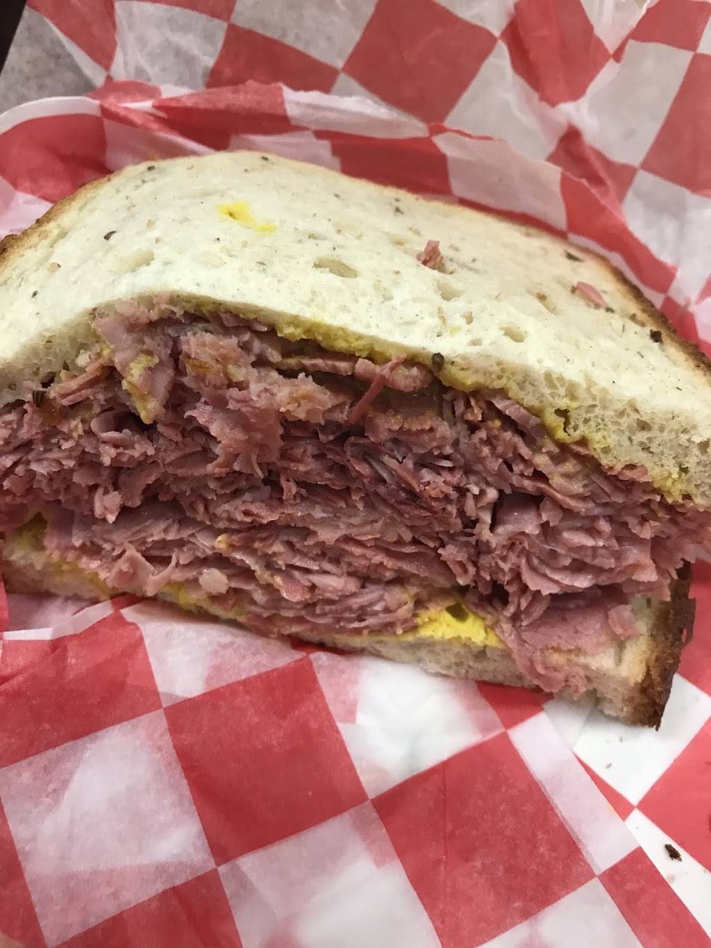 DAs Deli & Dining | restaurant | 2777 Black Rd, Joliet, IL 60435, USA | 8156302270 OR +1 815-630-2270