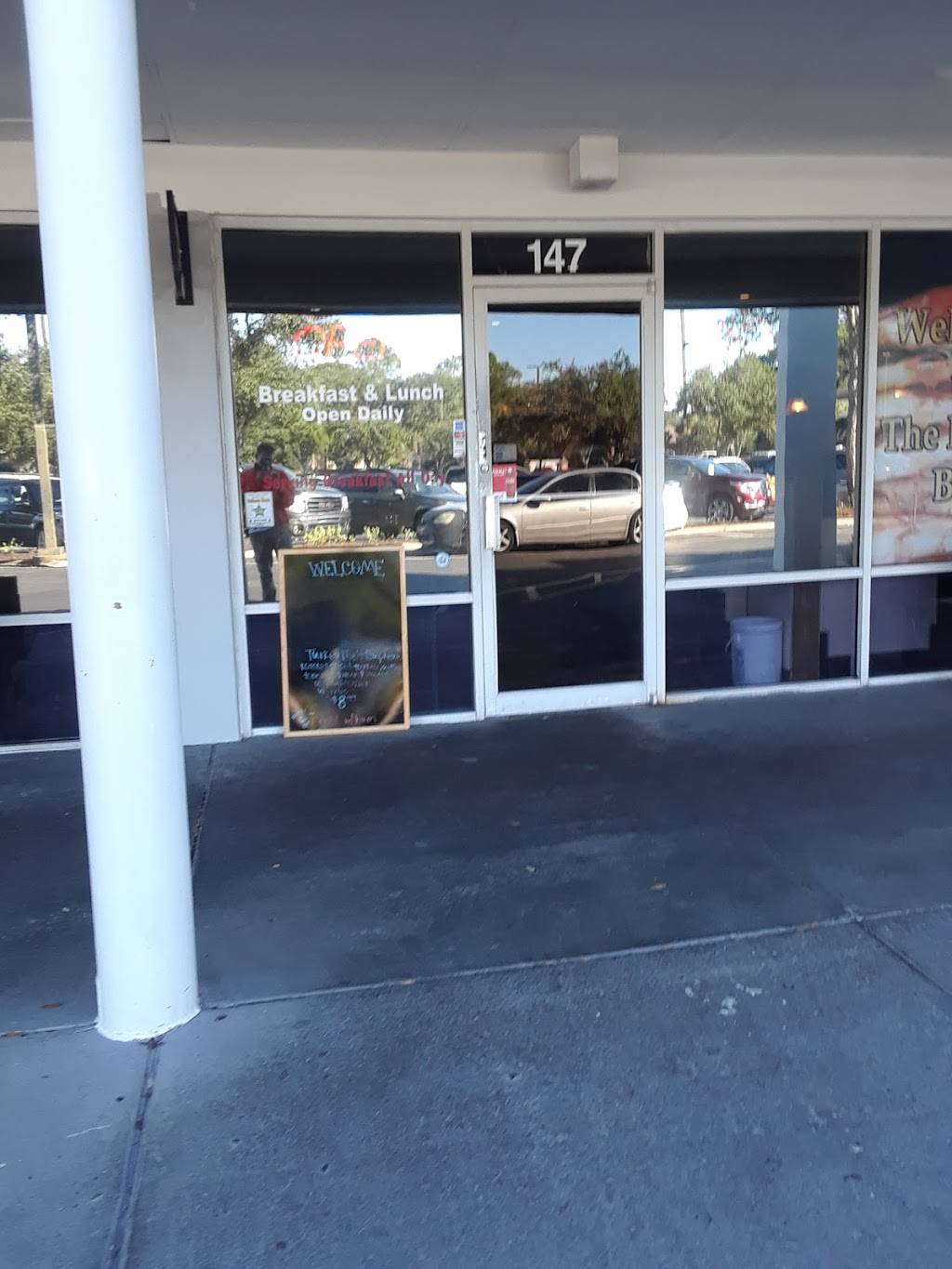 Recipe Box Family Diner | restaurant | 147 E Bloomingdale Ave, Brandon, FL 33511, USA | 8136552686 OR +1 813-655-2686