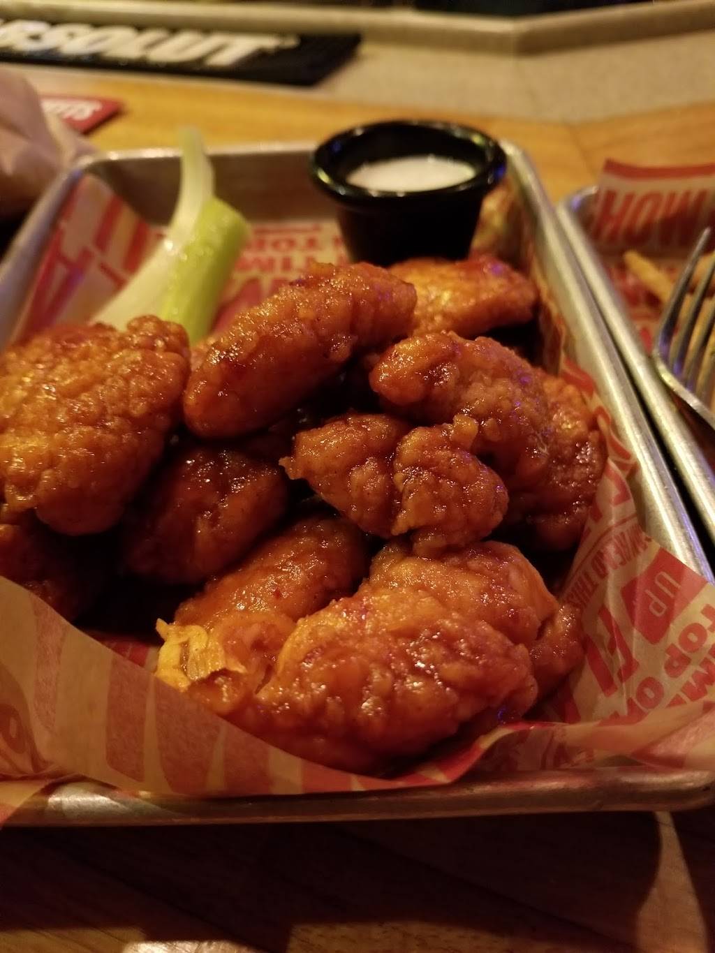 Applebees Grill + Bar | restaurant | 1039 W Tunnel Blvd, Houma, LA 70360, USA | 9858517100 OR +1 985-851-7100