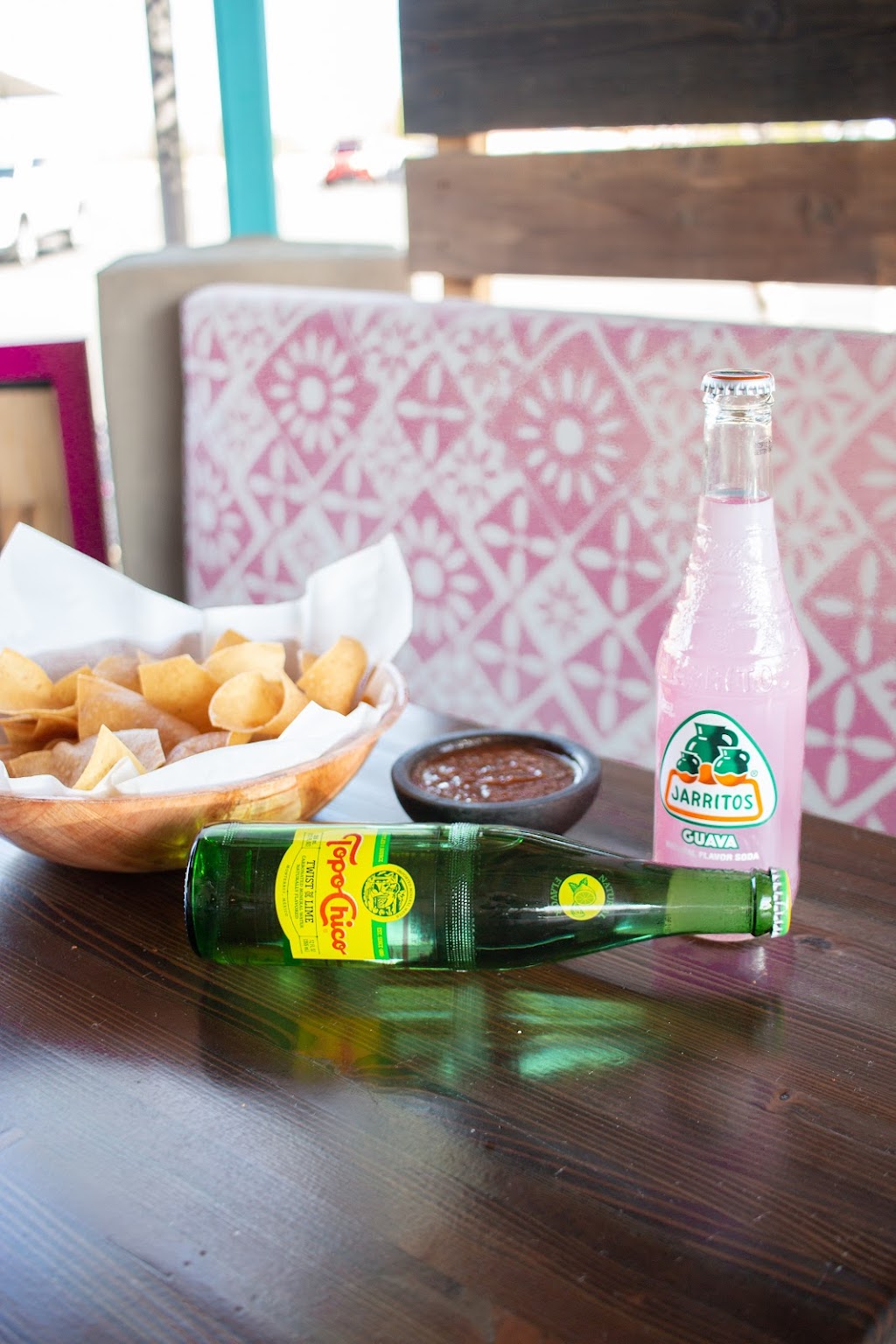 Cantina Gueros Goodyear | restaurant | 15375 W McDowell Rd, Goodyear, AZ 85338, USA | 6236008694 OR +1 623-600-8694