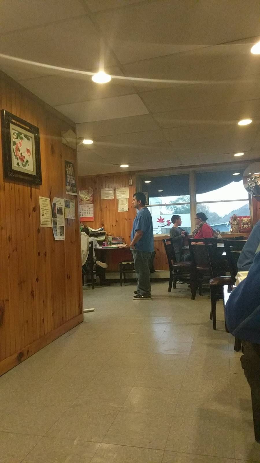 Red Leaves Restaurant | restaurant | 6 High St, North Berwick, ME 03906, USA | 2076762888 OR +1 207-676-2888