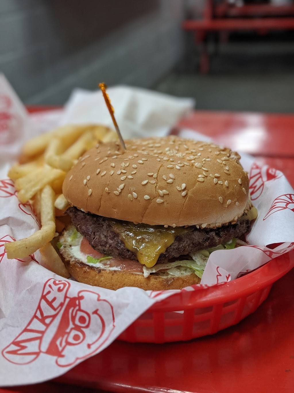 Mikes Drive-In | restaurant | 3045 SE Harrison St, Milwaukie, OR 97222, USA | 5036540131 OR +1 503-654-0131