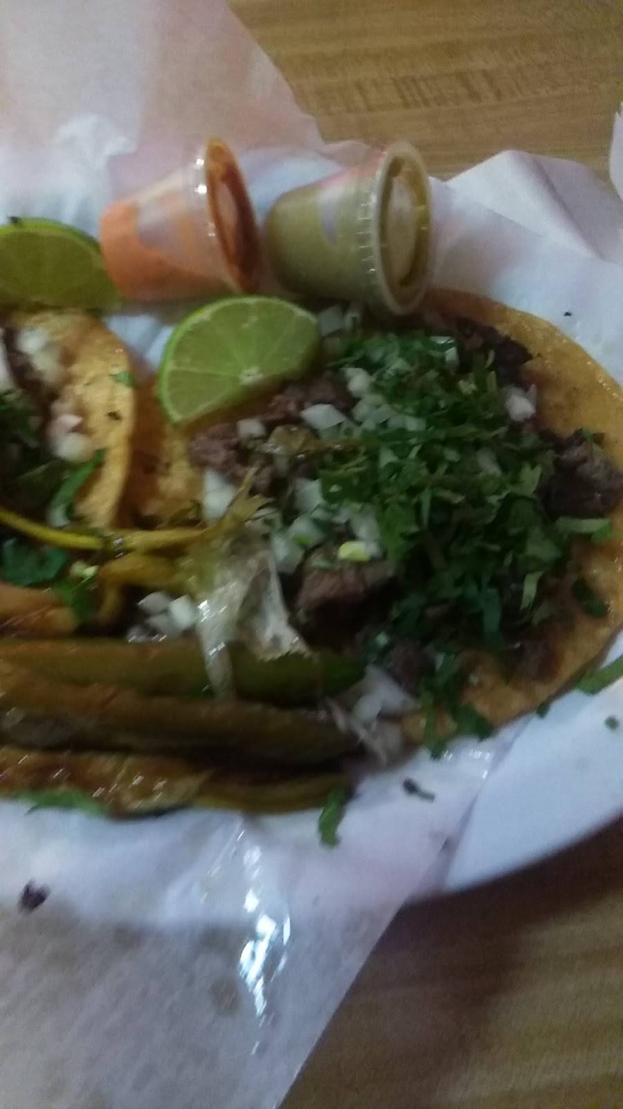 D Arcos Pizza | restaurant | 2819 W 63rd St, Chicago, IL 60629, USA | 7739126273 OR +1 773-912-6273