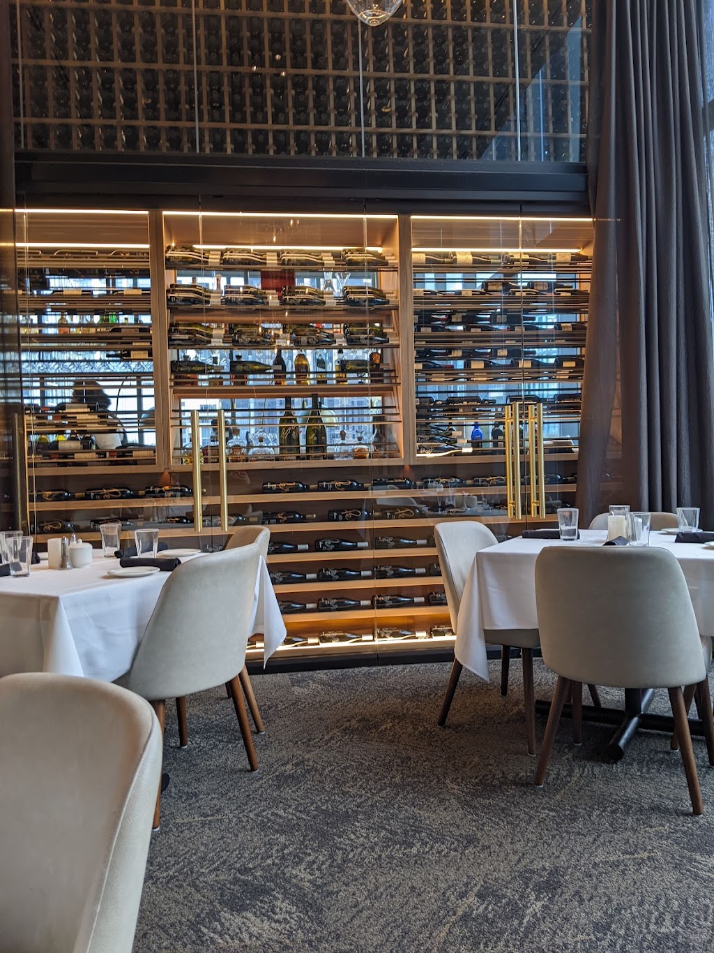 Perrys Steakhouse & Grille | restaurant | 2100 Olive St Suite #100, Dallas, TX 75201, USA | 2148555151 OR +1 214-855-5151